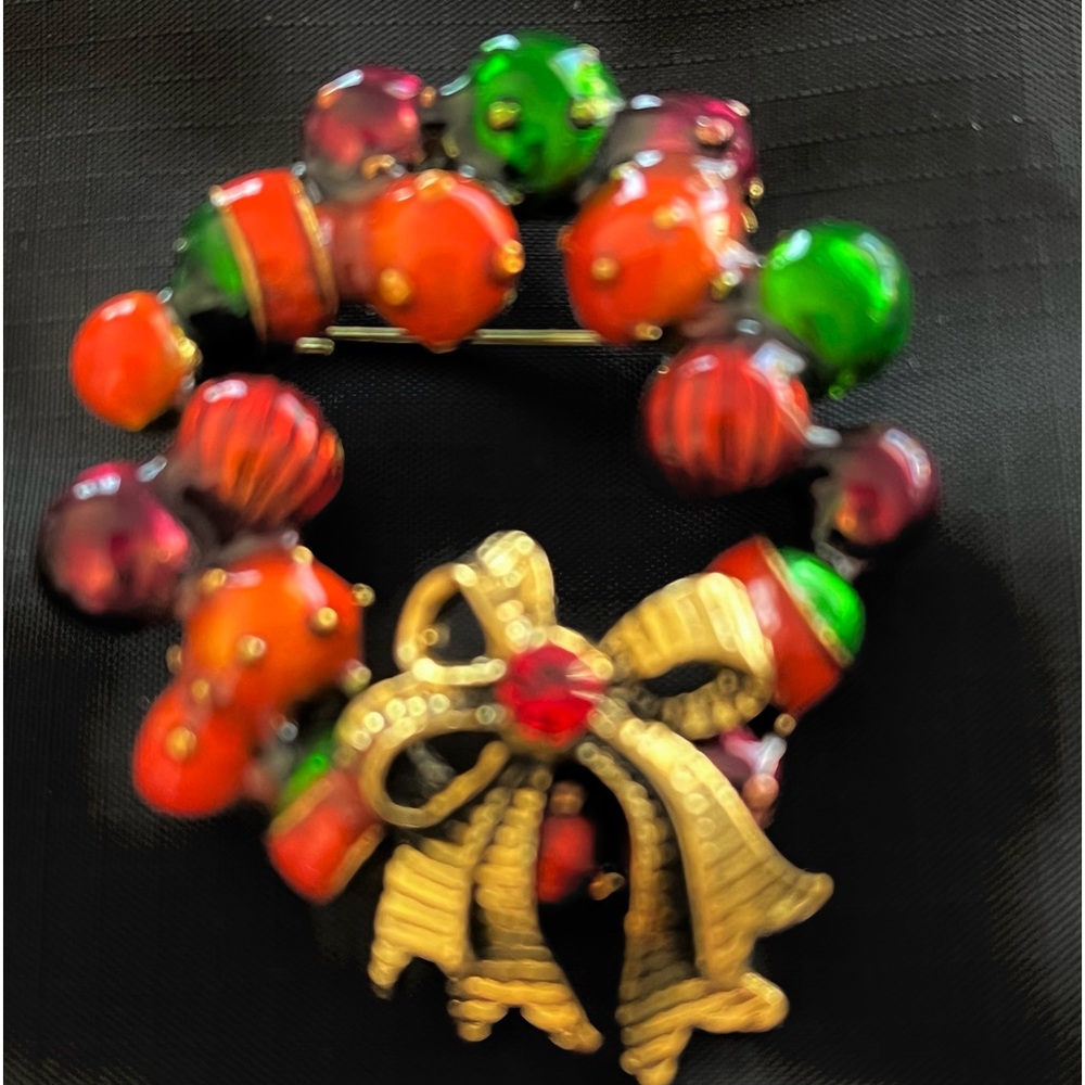 Christmas Wreath Brooch-Brooches are Back 2024/2025